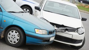 Illinois Supreme Court Considers Case Involving Worker Injured in Car Accident