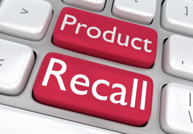 Render illustration of computer keyboard with the print Product Recall on two adjacent red keyboard buttons.