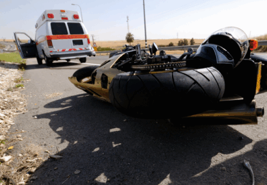 Motorcycle Crash with Injuries at W Cermak Rd & W Ogden Ave