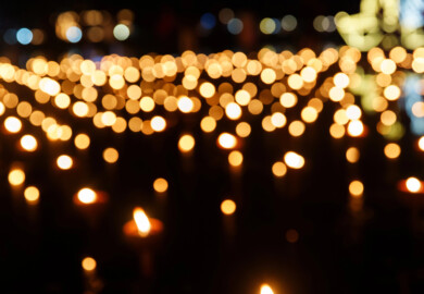 1 Killed, 1 Critically Injured in Train Crash near Broadway St